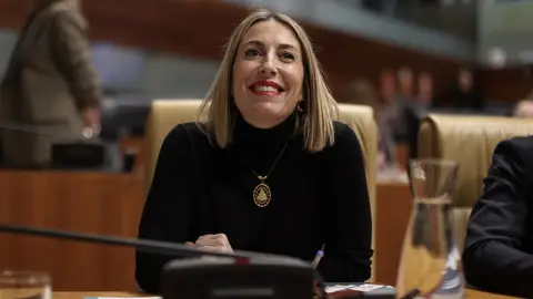 Guardiola remarca que quiere que Vox sea su "socio de gobierno": "Nos unen muchas más cosas de las que nos separan" Guardiola remarca que quiere que Vox sea su "socio de gobierno": "Nos unen muchas más cosas de las que nos separan"