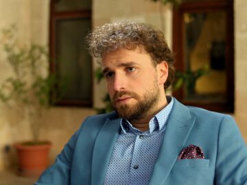 &iquest;Aliado o lobo con piel de cordero? &Ouml;zkan se acerca a Alya para ganarse su confianza