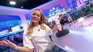 Esmeralda Moya “se regodea” al ganar a Miguel Lago en La Pista con ‘La flaca’ Esmeralda Moya “se regodea” al ganar a Miguel Lago en La Pista con ‘La flaca’