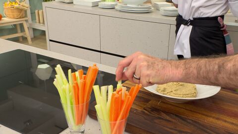 Colócalas en un vaso alto