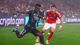 Vin&iacute;cius, en acci&oacute;n ante el Benfica