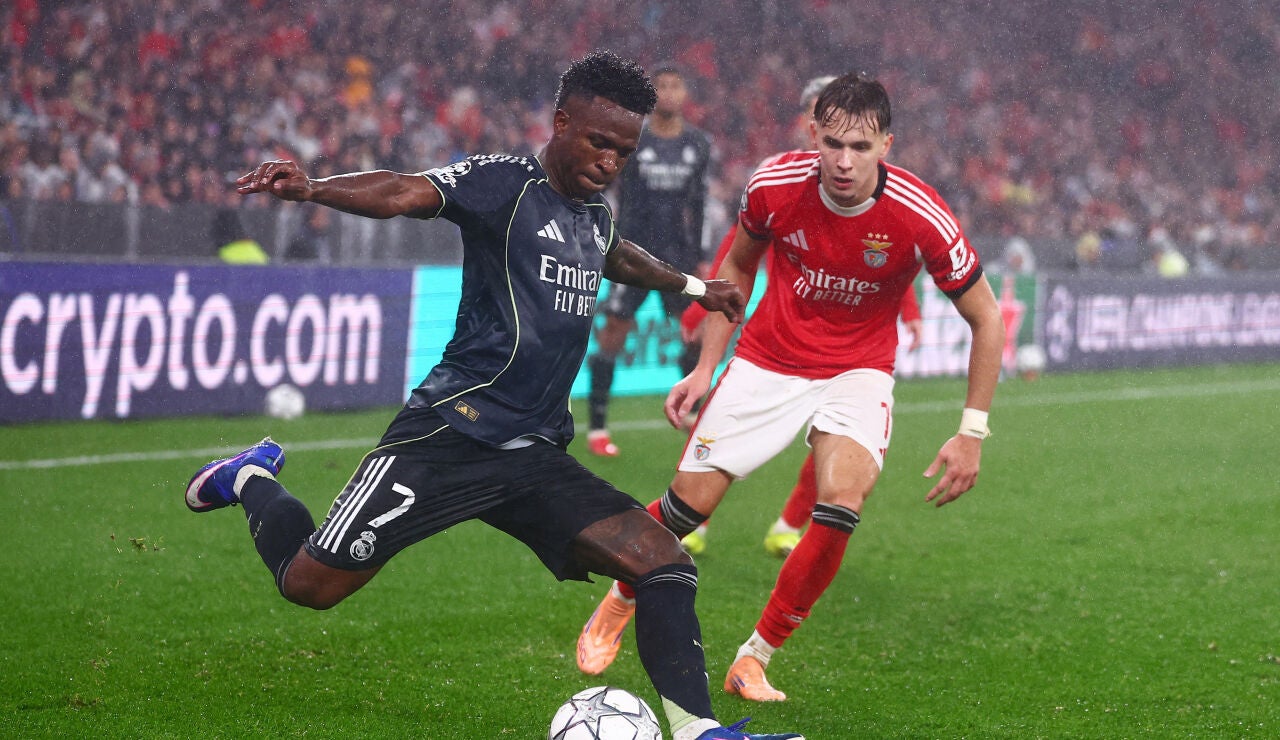 Vin&iacute;cius, en acci&oacute;n ante el Benfica