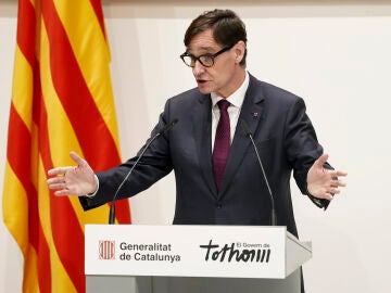 Salvador Illa regresa al trabajo tras un mes de baja