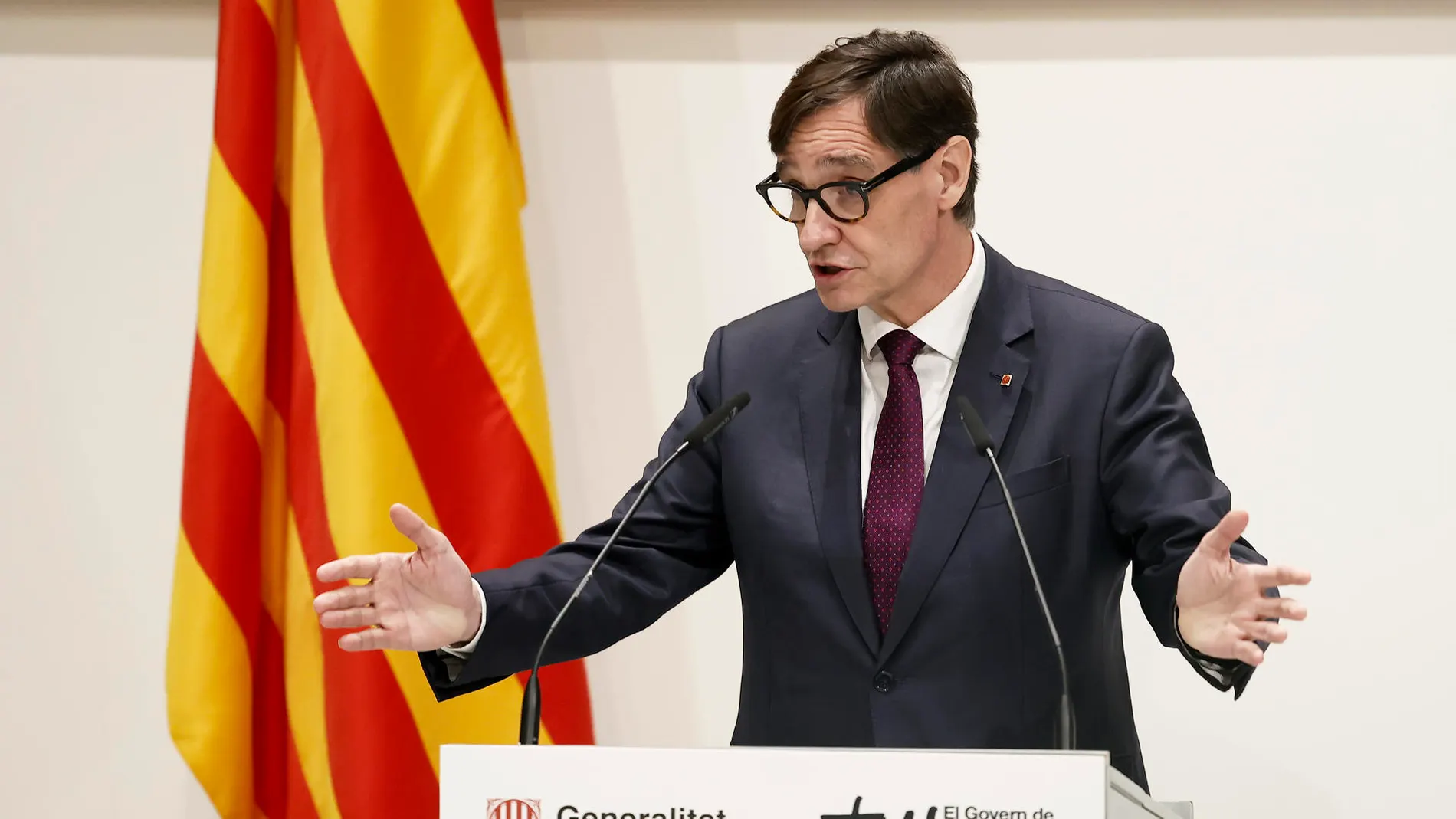 Salvador Illa regresa al trabajo tras un mes de baja Salvador Illa regresa al trabajo tras un mes de baja