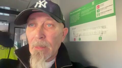 Se aver&iacute;a un tren de Ouigo y obliga a evacuar a 500 pasajeros: "He pedido existencia m&eacute;dica porque estoy enfermo y no me han podido atender"