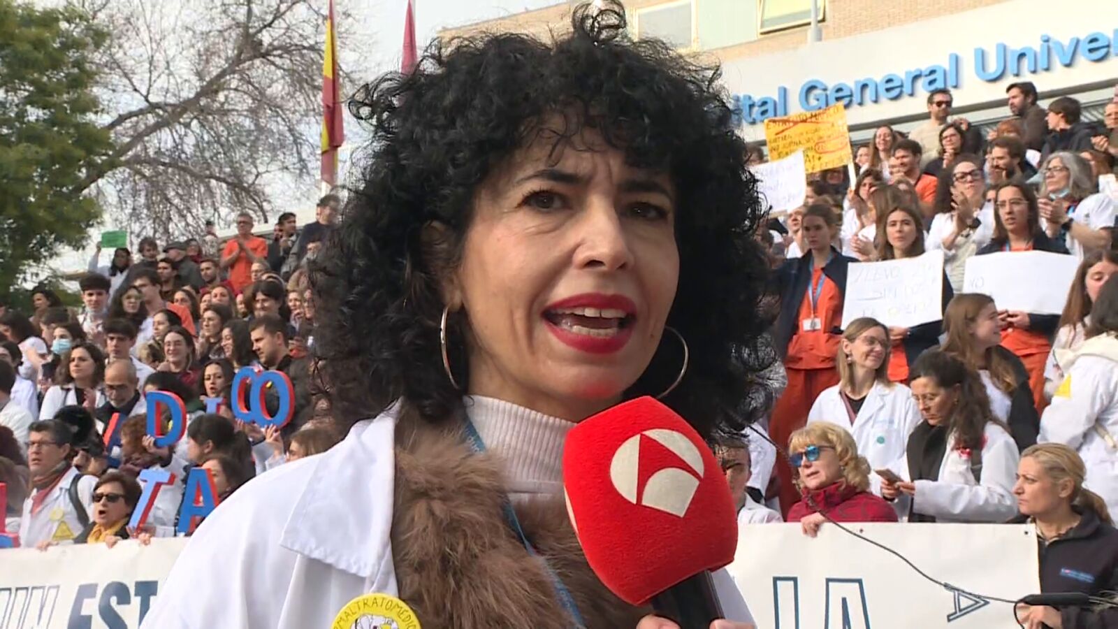 La doctora Raquel Carrillo niega a la ministra de Sanidad sobre la huelga de médicos: 