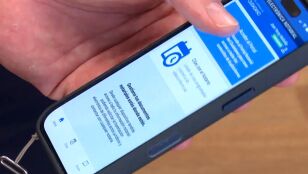 El notario en el m&oacute;vil