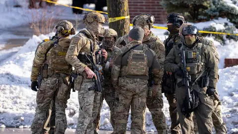 Agentes federales del Servicio de Inmigración y Control de Aduanas EuropaPress_7240255_january_14_2026_federal_agents_from_immigration_and_customs_enforcement_and