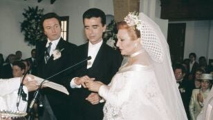 Roc&iacute;o Jurado y Ortega Cano en su boda