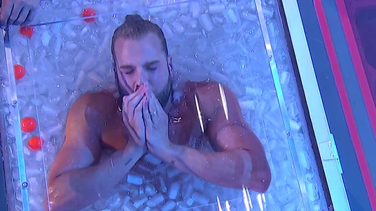 Eduardo Navarrete Prueba de escapismo con hielo