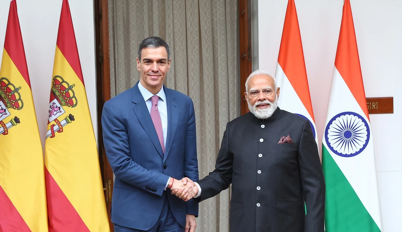 Pedro Sánchez con Narendra Modi