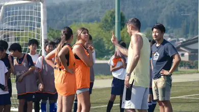 Máxima rivalidad entre Daniela, Salma y Joaquín en un improvisado partido de fútbol: “No quería que mi padre ganase” Máxima rivalidad entre Daniela, Salma y Joaquín en un improvisado partido de fútbol: “No quería que mi padre ganase”