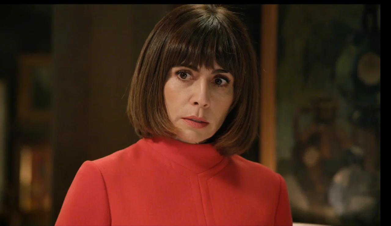 Nieves y Pablo Salazar discuten el nuevo empleo de su hija: “Pareces olvidar lo que era yo cuando nos conocimos”