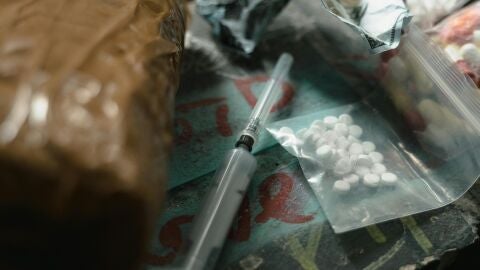 Imagen de drogas y una jeringuilla