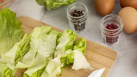 Lechuga y huevos Lechuga y huevos
