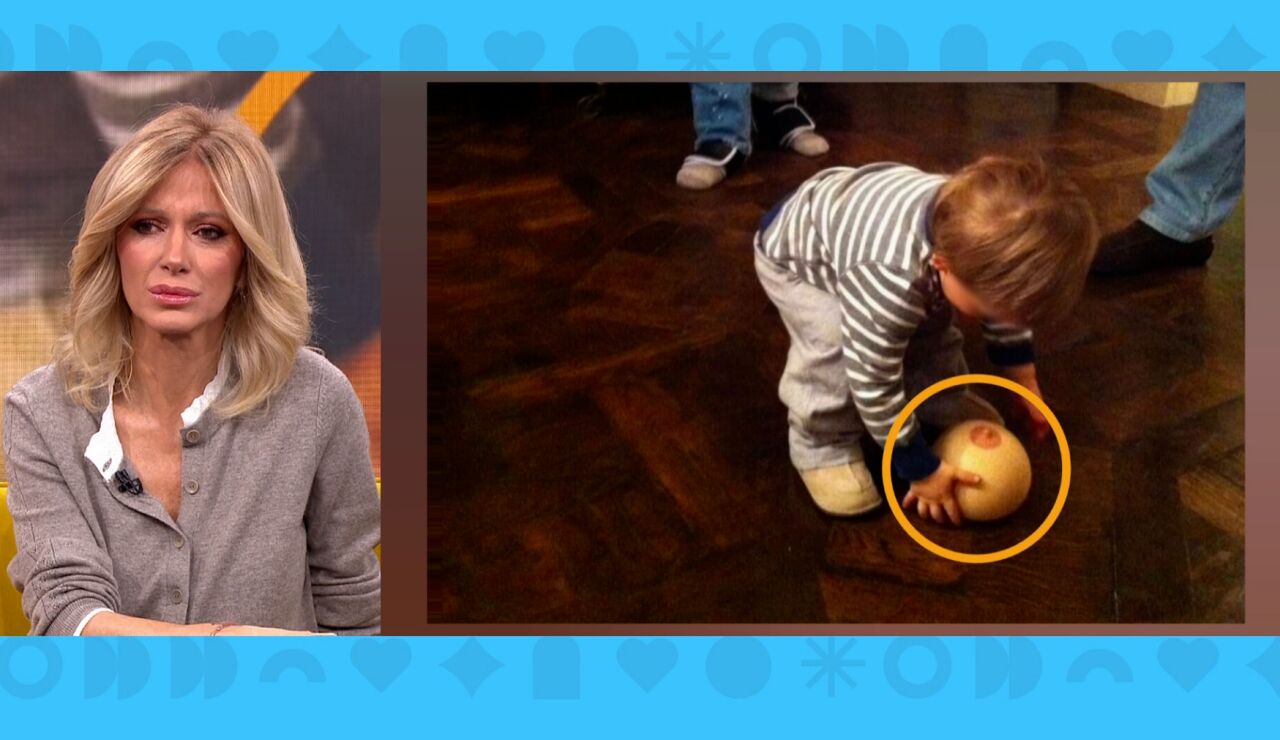 La bochornosa imagen del pr&iacute;ncipe Andr&eacute;s con un beb&eacute;.