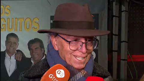 Ortega Cano atendiendo a la prensa Ortega Cano atendiendo a la prensa