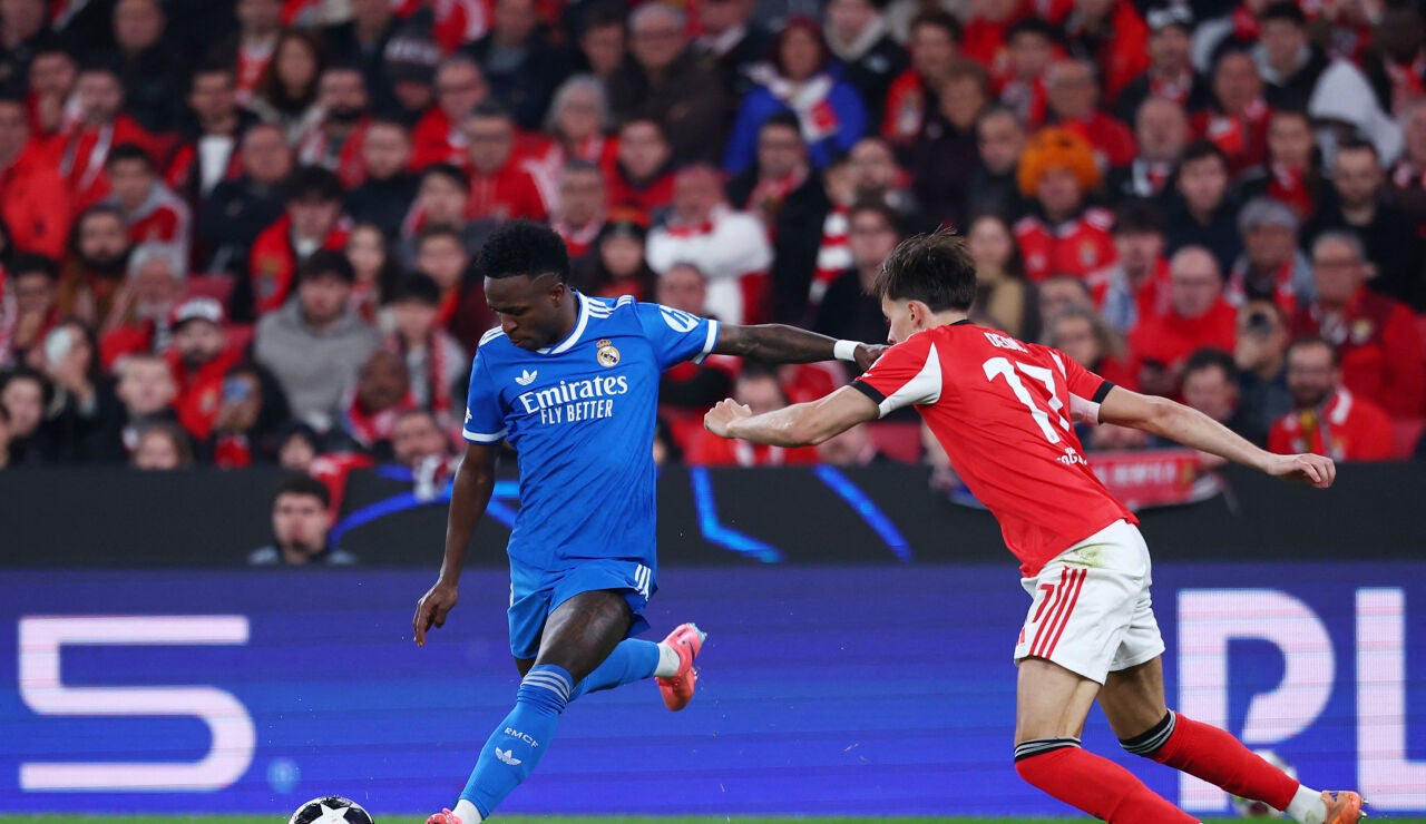 Vinicius durante el Benfica-Real Madrid de la Champions