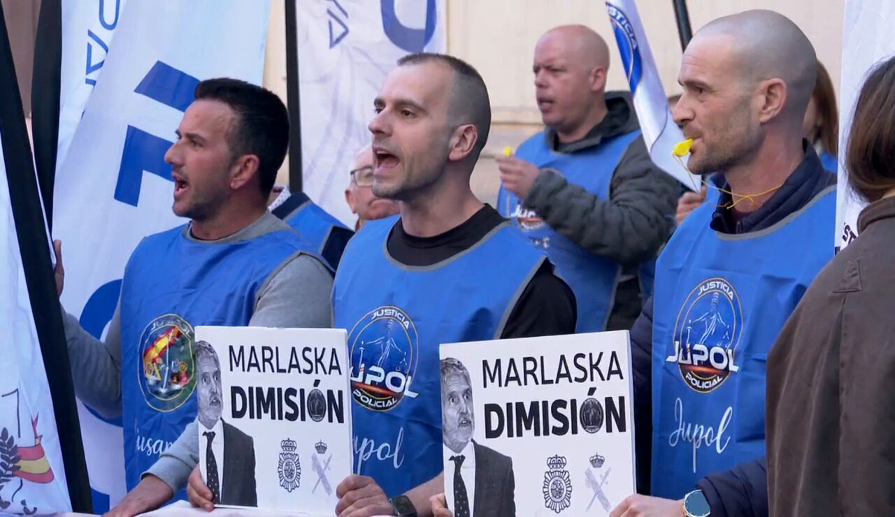 Miembros del sindicato Jupol piden la dimisi&oacute;n de Marlaska