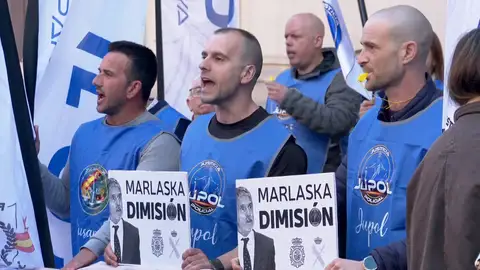 Miembros del sindicato Jupol piden la dimisión de Marlaska Miembros del sindicato Jupol piden la dimisión de Marlaska