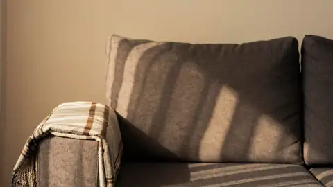 Sofá marrón Sofá marrón