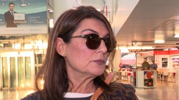 Madre de los Gemeliers hablando con la prensa