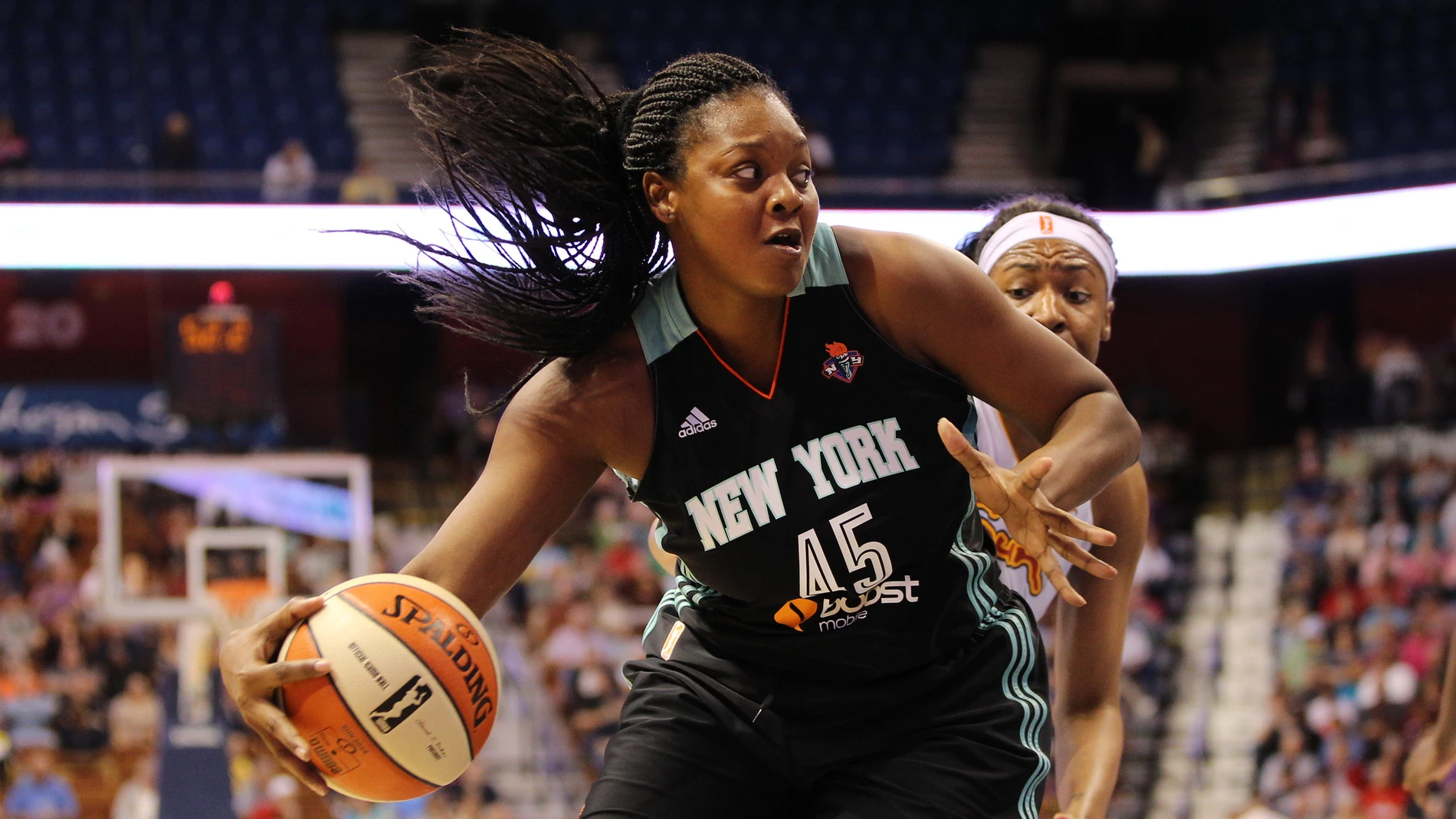 Kara Braxton en un partido con New York Liberty en 2014 Kara Braxton en un partido con New York Liberty en 2014