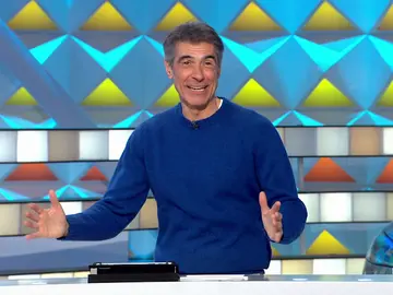 ¡Lo estaba deseando! La banda de La ruleta toca ‘Paquito el chocolatero’ para Jorge Fernández ¡Lo estaba deseando! La banda de La ruleta toca ‘Paquito el chocolatero’ para Jorge Fernández