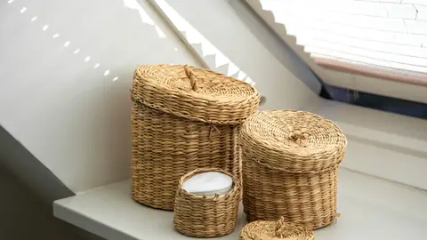 Cestos de mimbre en casa Cestos de mimbre en casa