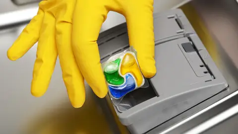 Usos de la pastilla del lavavajillas Usos de la pastilla del lavavajillas