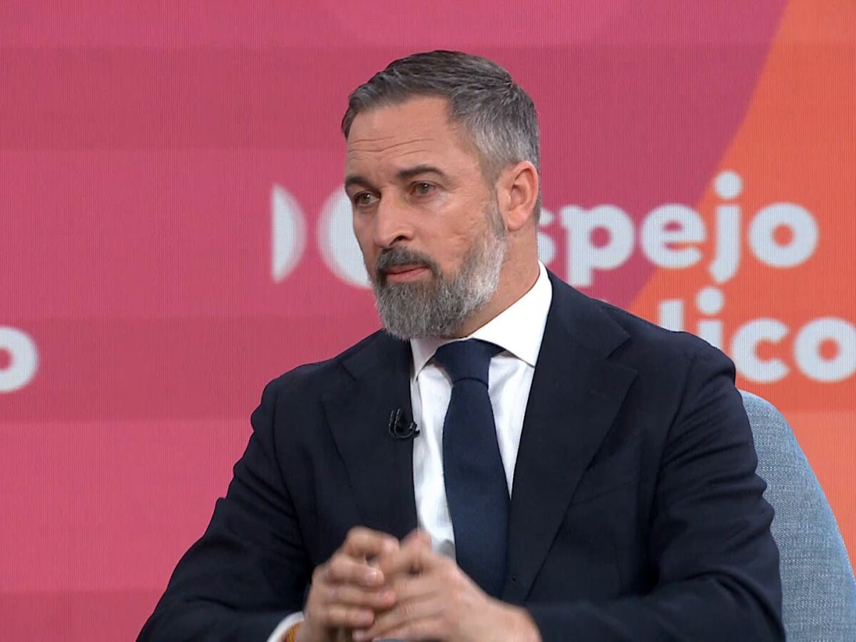 Abascal rechaza el documento del PP: "No es correcto que pongan un marco  como si estuvieran pactando con salvajes"