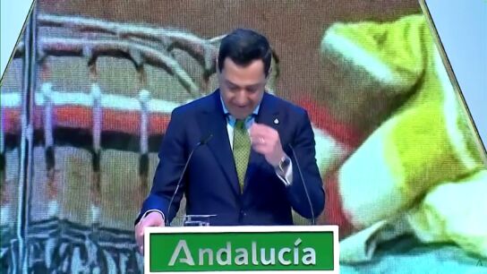 V&Iacute;DEO | Juanma Moreno rompe a llorar tras recordar el accidente de Adamuz: "Mucha gente se sorprende..."