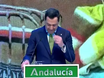 VÍDEO | Juanma Moreno rompe a llorar tras recordar el accidente de Adamuz: "Mucha gente se sorprende..." VÍDEO | Juanma Moreno rompe a llorar tras recordar el accidente de Adamuz: "Mucha gente se sorprende..."