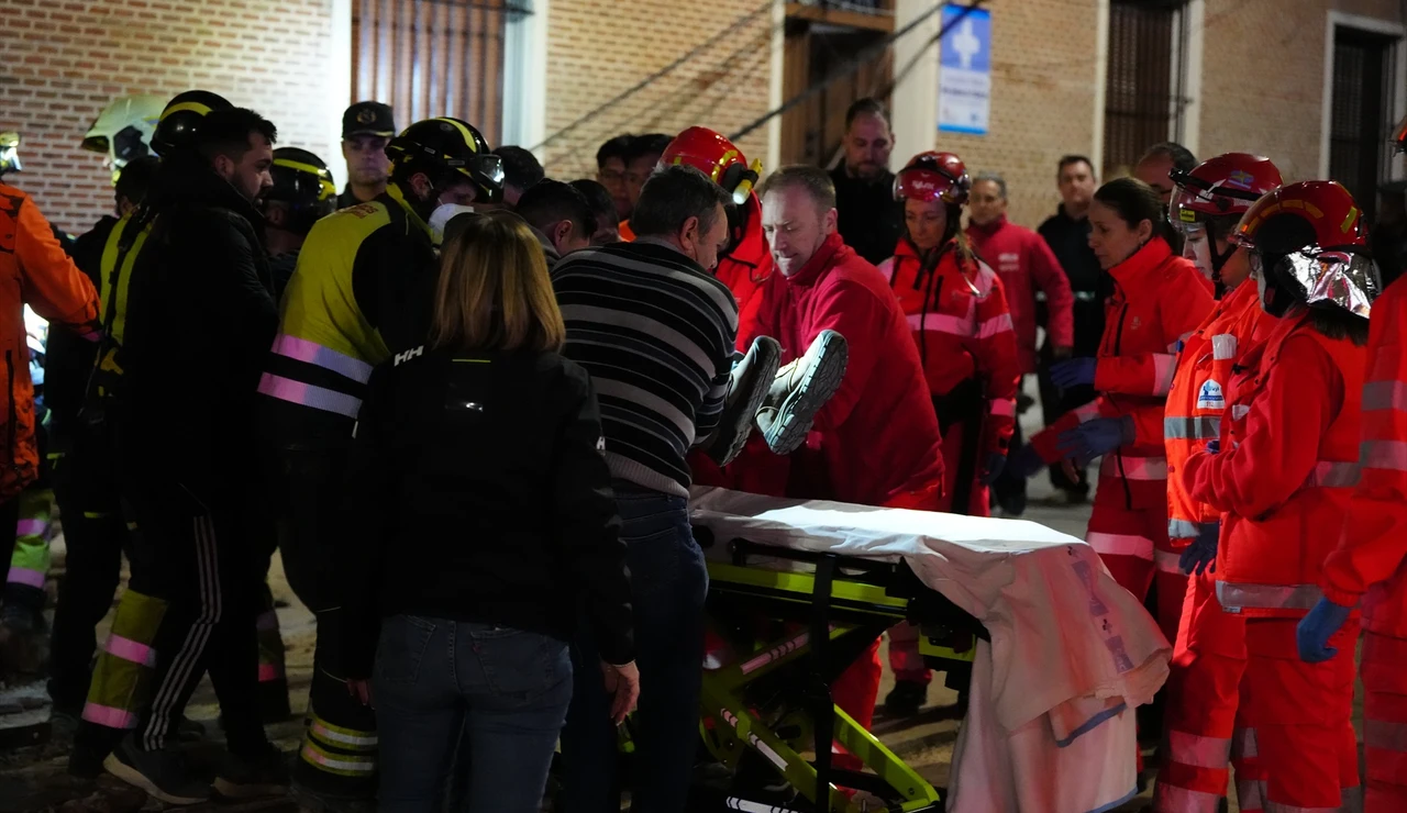 Los servicios de Emergencia trabajan en la zona del derrumbe