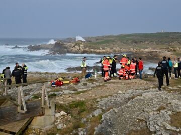 Los servicios de emergencia en el lugar del accidente