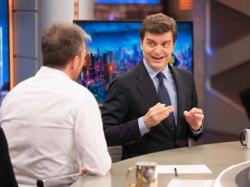 El motivo de Marc Gir&oacute; para vestir siempre con traje: "Tengo la preocupaci&oacute;n de morirme en cualquier momento"