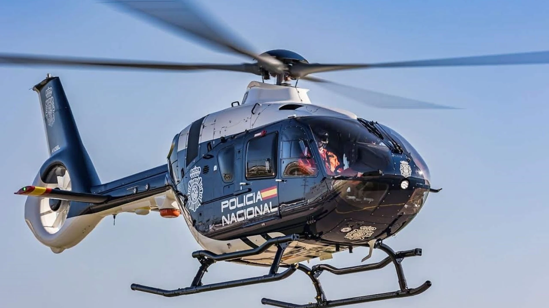 Helicóptero de la Policía Nacional Helicóptero de la Policía Nacional