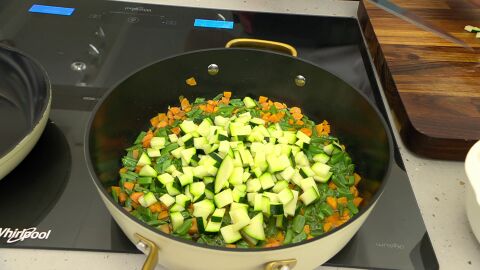 Deja que se pochen durante 5 minutos