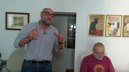 Opositores con trabajo fijo.