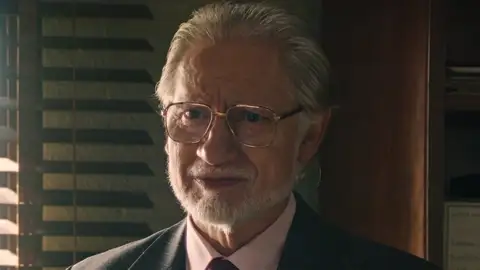 Capítulo 515 de Sueños de Libertad; 10 de marzo: Paula y Tasio se besan mientras Digna y Damián adelantan su boda Capítulo 515 de Sueños de Libertad; 10 de marzo: Paula y Tasio se besan mientras Digna y Damián adelantan su boda