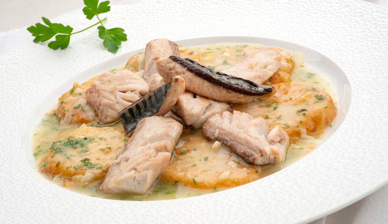 Verdel con patatas a la importancia