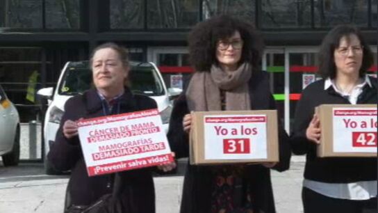 Firmas para adelantar la edad de las mamograf&iacute;as
