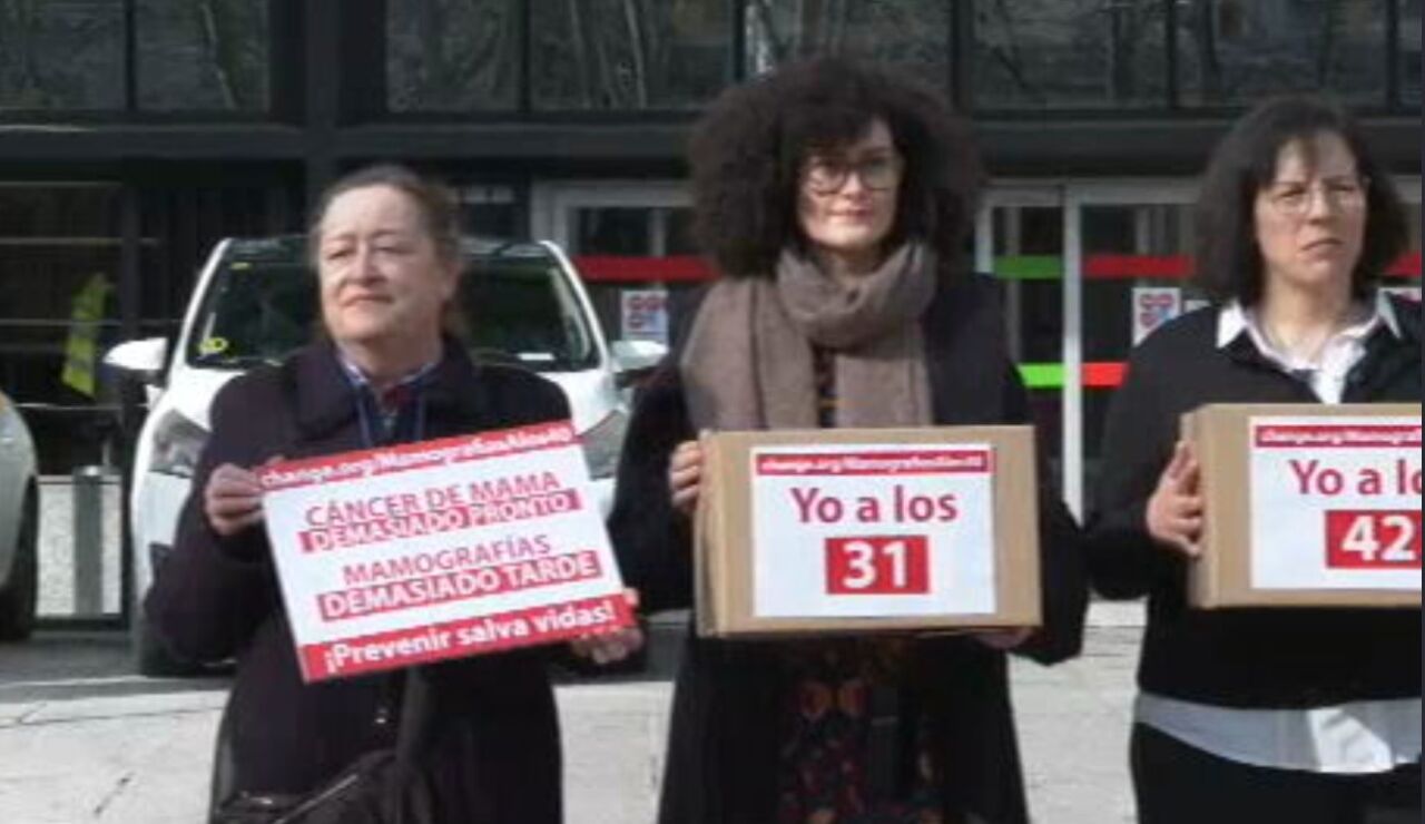 Firmas para adelantar la edad de las mamograf&iacute;as