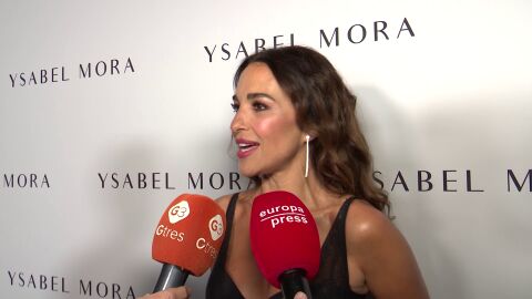 Paula Echevarría hablando con la prensa