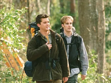 James Van der Beek (Dawson Leery) y Joshua Jackson (Pacey Witter) en Dawson Crece James Van der Beek (Dawson Leery) y Joshua Jackson (Pacey Witter) en Dawson Crece
