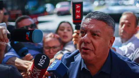 Claudio Tapia, a su llega a un juzgado de Buenos Aires Claudio Tapia, a su llega a un juzgado de Buenos Aires