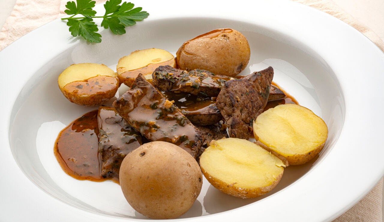 &ldquo;No os vais a arrepentir&rdquo;: Receta de carajacas con papas arrug&aacute;s