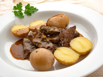 &ldquo;No os vais a arrepentir&rdquo;: Receta de carajacas con papas arrug&aacute;s