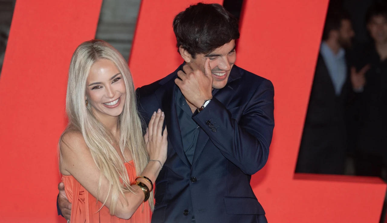 Ana Mena y Óscar Casas en Roma