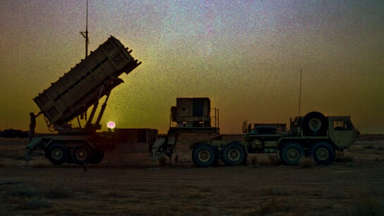 (Foto de ARCHIVO) Oct. 10, 2013 - Patriot Missile..North Atlantic Treaty Organization.Fact Sheet.PATRIOT Deployment.NATO has been augmenting Turkey's defence capabilities since January 2013..In response to Turkey's request, NATO Foreign Ministers decided on 4 December 2012 that NATO would augment Turkey's .air defence capabilities in order to defend the population and territory of Turkey against threats posed by missiles from across .its border with Syria..Allies have committed five PATRIOT ...
